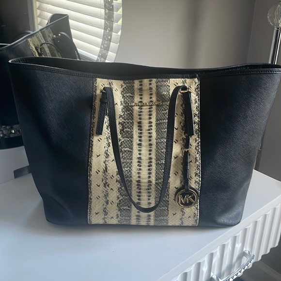 Michael Kors Snake-print Tote - Picture 1 of 6